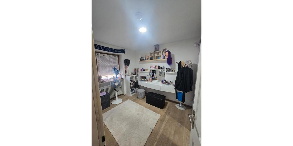 Reihenhaus Landshut - 6 Zimmer, 120 m&sup2;, 550.000&euro; | Angebot:26492502