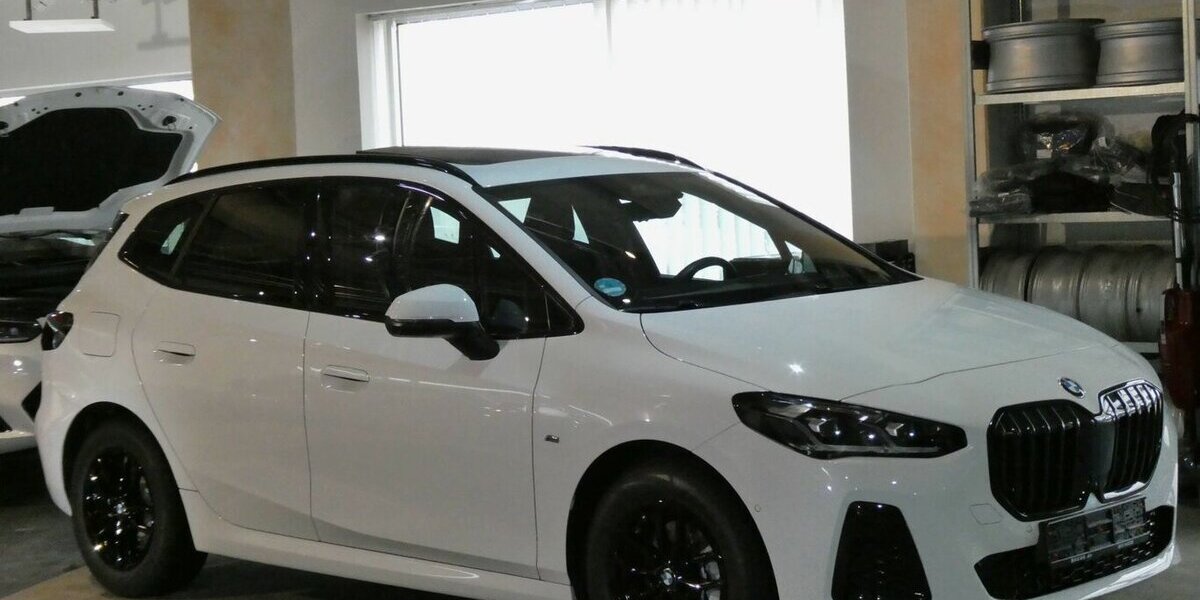BMW 218 Active Tourer d MSport 360°AHK,HUD NP:56.540 20.798 km 32.590 &euro; Landshut 84030