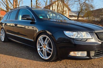 Skoda Superb 220.990 km 8.490 &euro; Essenbach 84051
