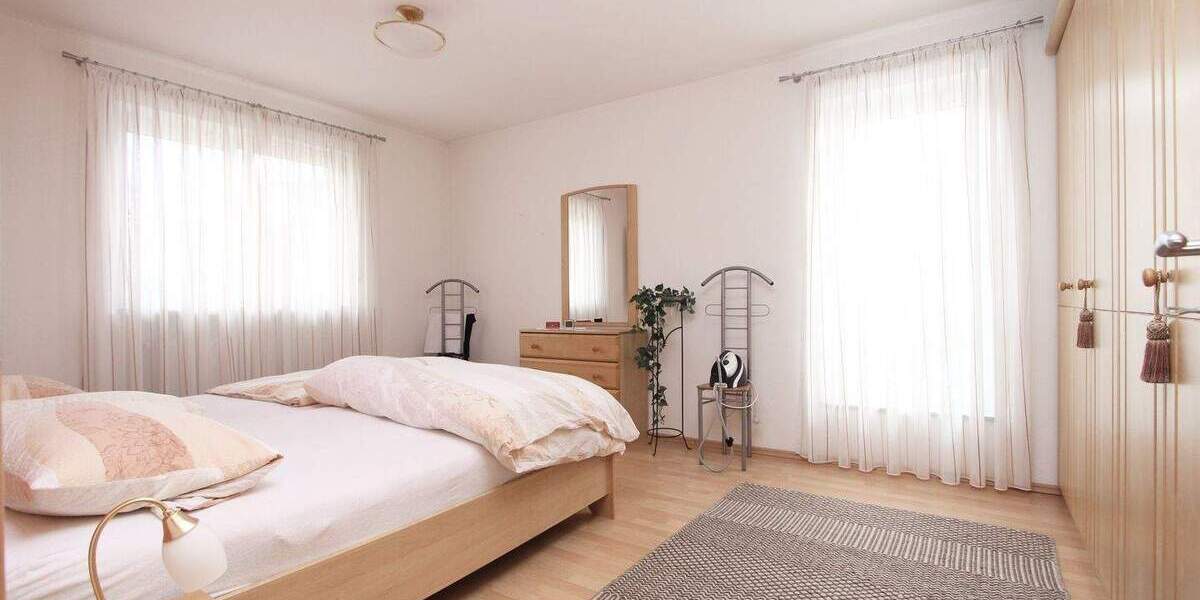 Doppelhaushälfte Landshut West - 5 Zimmer, 169 m&sup2;, 1.690&euro; | Angebot:25837549