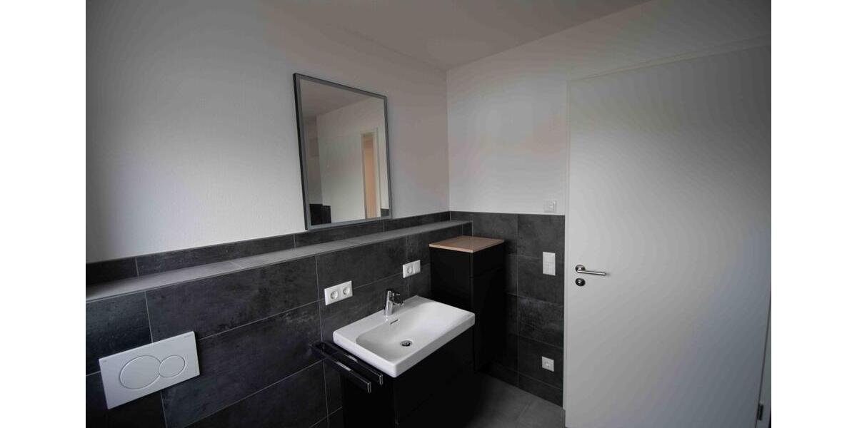 Etagenwohnung Bockhorn - 4 Zimmer, 102 m&sup2;, 1.950&euro; | Angebot:26398526