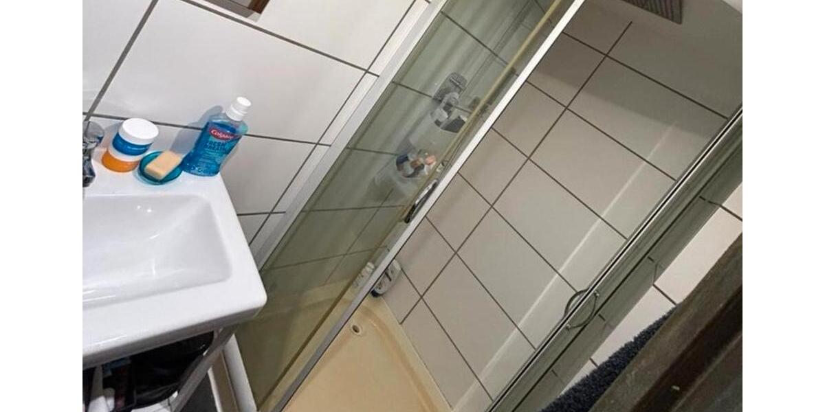 Dachgeschoßwohnung Aham - 2 Zimmer, 66 m&sup2;, 600&euro; | Angebot:26619012