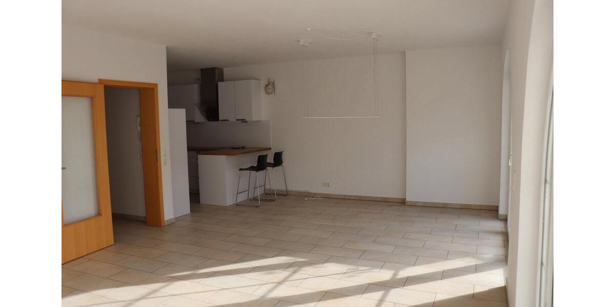 Reihenhaus Bruckberg - 5 Zimmer, 180 m&sup2;, 1.600&euro; | Angebot:26658587