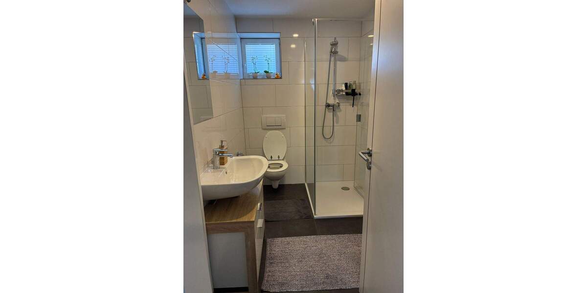 Etagenwohnung Landshut Achdorf - 3 Zimmer, 90 m&sup2;, 990&euro; | Angebot:25745417