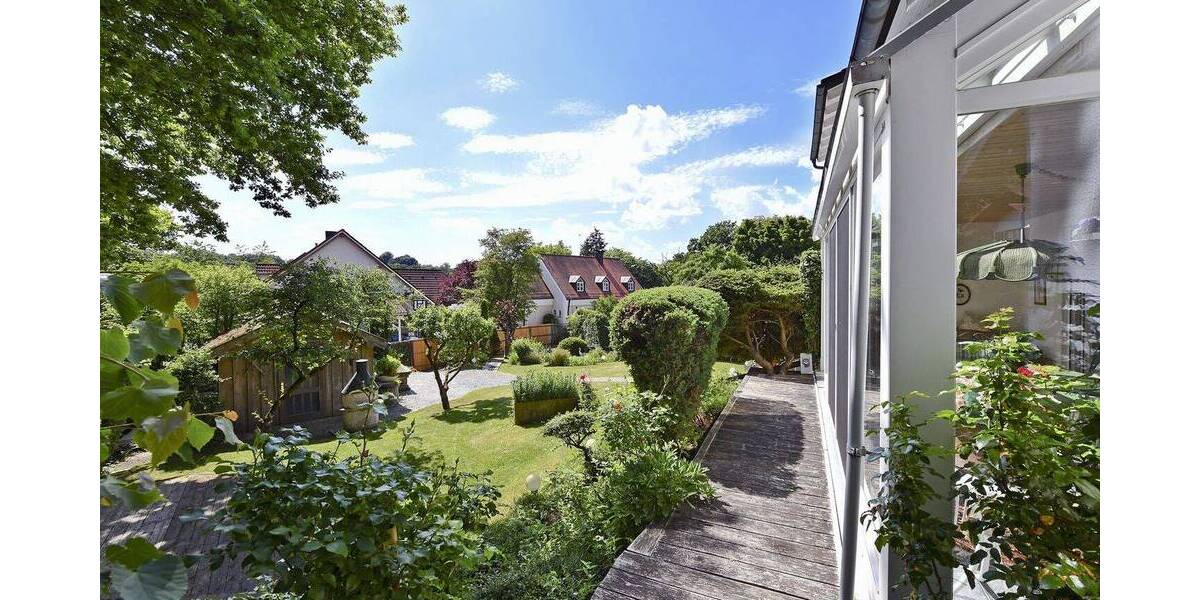 Einfamilienhaus Landshut Achdorf - 7 Zimmer, 350 m&sup2;, 1.150.000&euro; | Angebot:25743789