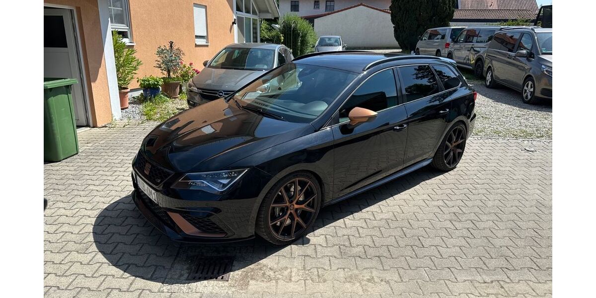 Seat Leon 95.000 km 25.490 &euro; Kumhausen 84036