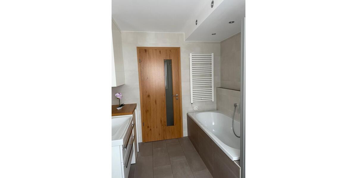 Erdgeschoßwohnung Landshut Landshut-West - 3 Zimmer, 79 m&sup2;, 1.380&euro; | Angebot:25456468