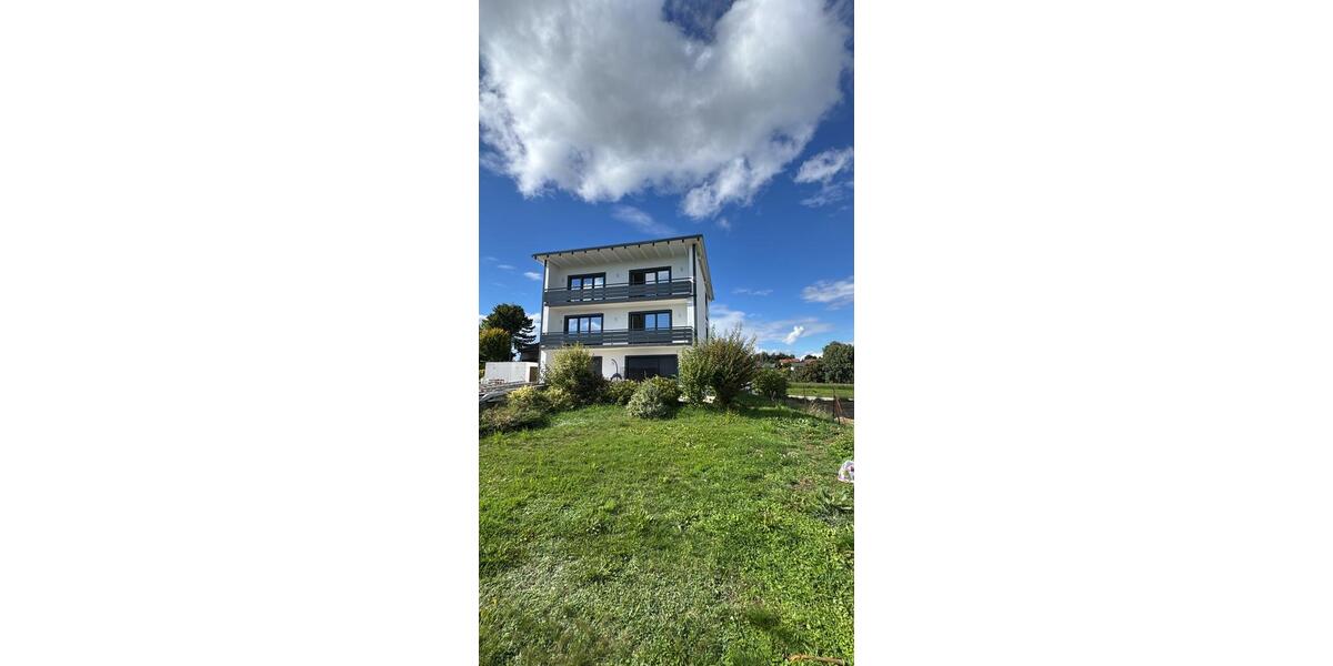 Etagenwohnung Gerzen - 3 Zimmer, 65 m&sup2;, 850&euro; | Angebot:25151882