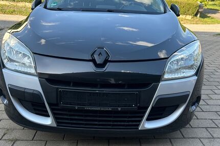 Renault Megane 148.784 km 3.100 &euro; Mallersdorf-Pfaffenberg 84066
