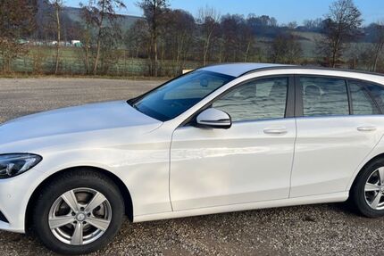Mercedes-Benz C 180 153.000 km 9.899 &euro; Furth 84095