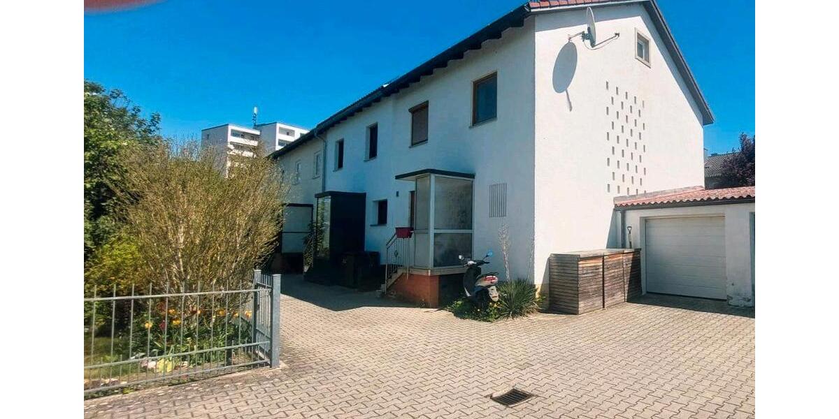 Reihenhaus Landshut - 6 Zimmer, 120 m&sup2;, 550.000&euro; | Angebot:26982365