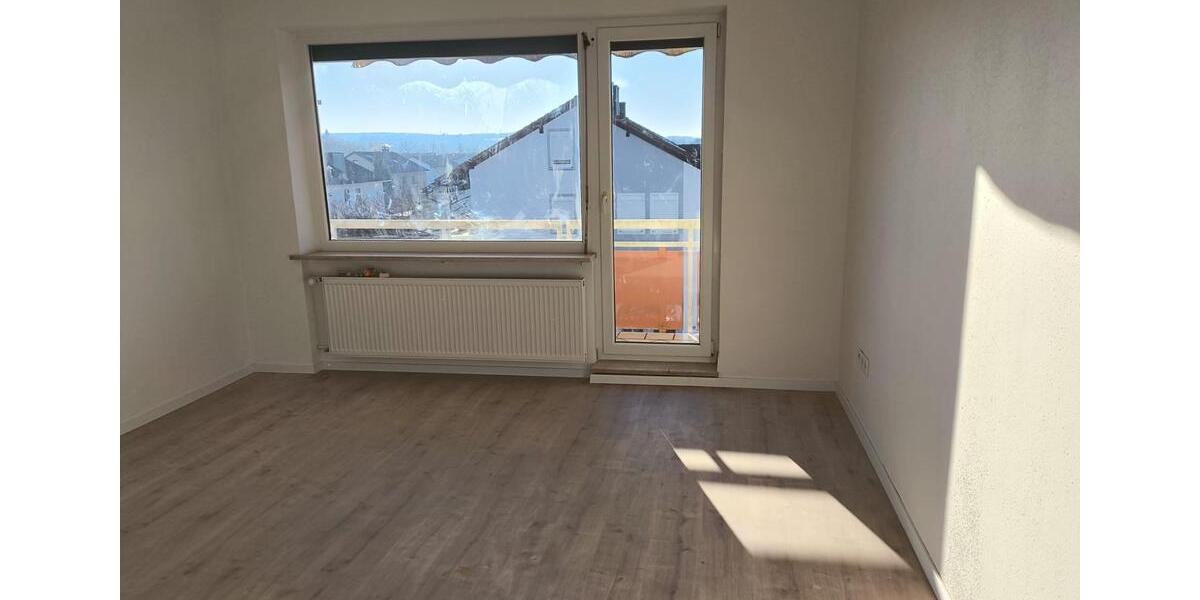 Etagenwohnung Dingolfing - 3 Zimmer, 77 m&sup2;, 1.215&euro; | Angebot:24576195