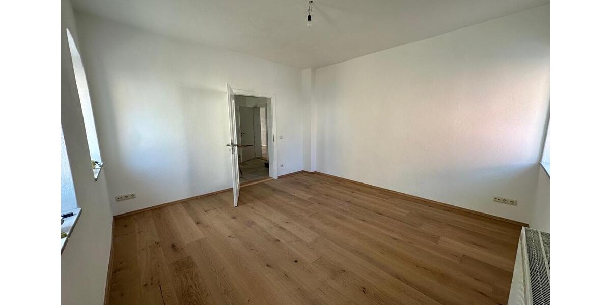 Etagenwohnung Dingolfing - 2 Zimmer, 70 m&sup2;, 750&euro; | Angebot:25960641