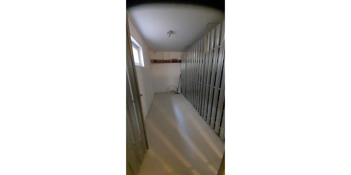 Etagenwohnung Dingolfing - 2 Zimmer, 71 m&sup2;, 850&euro; | Angebot:27605159