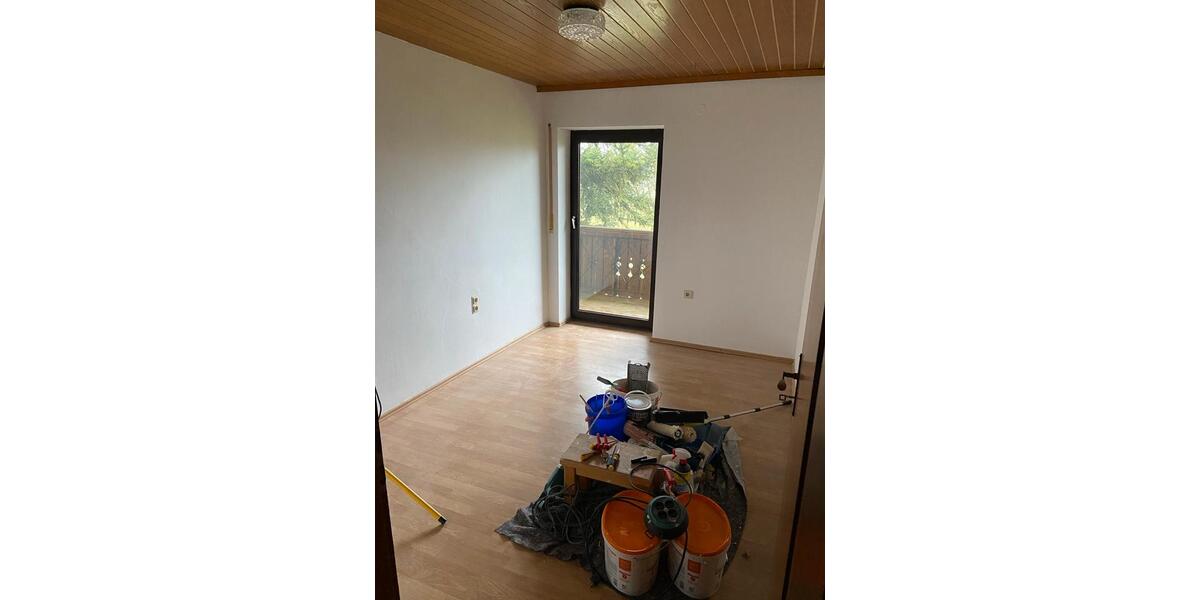 Etagenwohnung Langenpreising - 3.5 Zimmer, 100 m&sup2;, 1.200&euro; | Angebot:25131852