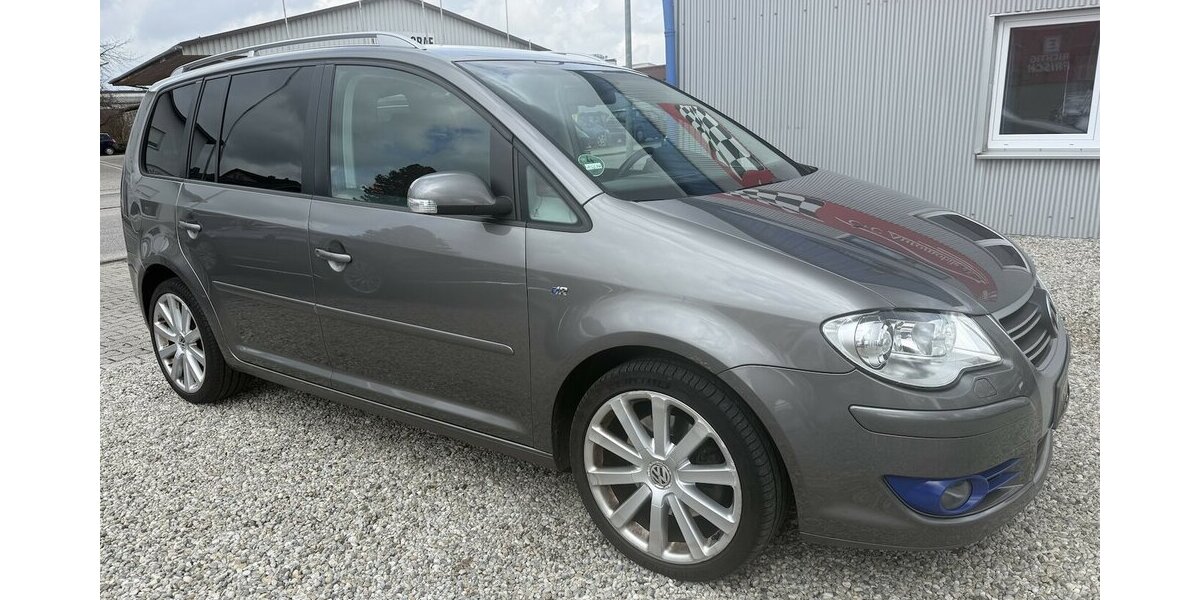 VW Touran 2.0 TDI DSG R-Line Edition Xenon Navi 223.500 km 7.500 &euro; Altdorf 84032