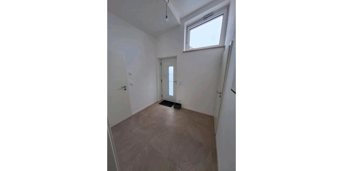 Erdgeschoßwohnung Taufkirchen (Vils) - 5 Zimmer, 165 m&sup2;, 1.950&euro; | Angebot:24363731