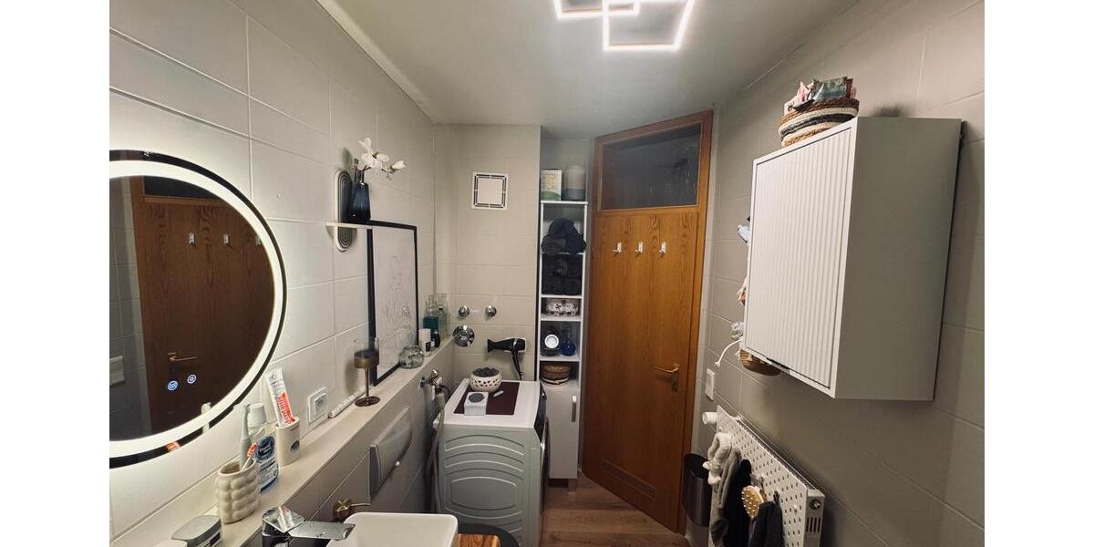 Hochparterre Landshut - 2.5 Zimmer, 61 m&sup2;, 1.150&euro; | Angebot:25989118