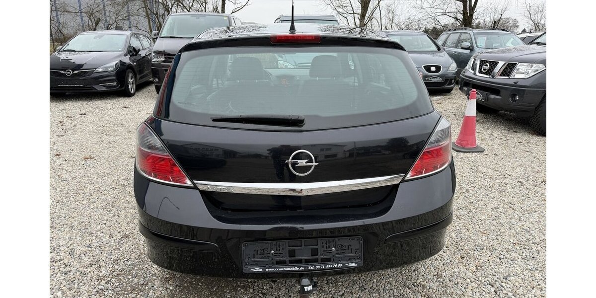 Opel Astra 1.6i 1.Hand Automatik Teilleder Xenon AHK 66.700 km 4.900 &euro; Altdorf 84032