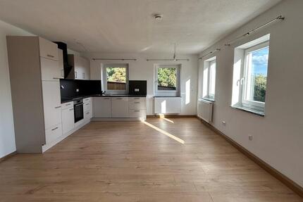 Wohnung Gottfrieding - 2 Zimmer, 85 m&sup2;, 690&euro; | Angebot:26548872