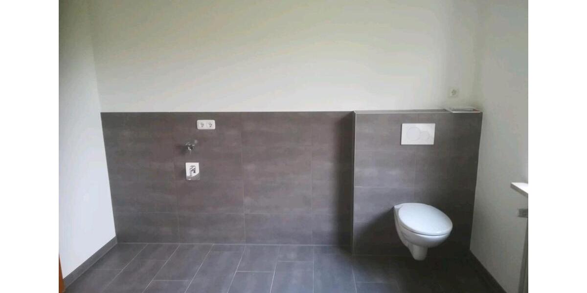 Erdgeschoßwohnung Niederviehbach - 1 Zimmer, 83 m&sup2;, 650&euro; | Angebot:25977313