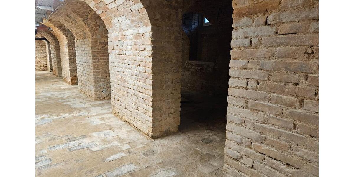 Gewerbeobjekt Niederaichbach - 8&euro; | Angebot:26019575