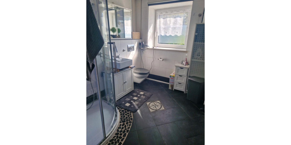 Etagenwohnung Landshut - 1 Zimmer, 16 m&sup2;, 375&euro; | Angebot:25131875