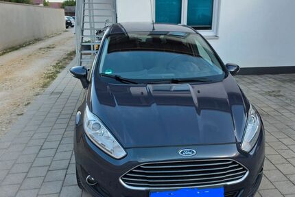 Ford Fiesta 125.882 km 5.000 &euro; Essenbach 84051
