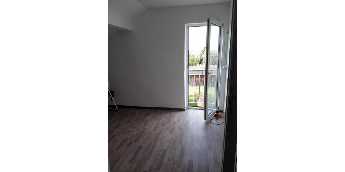 Dachgeschoßwohnung Frontenhausen - 3 Zimmer, 70 m&sup2;, 660&euro; | Angebot:27588915