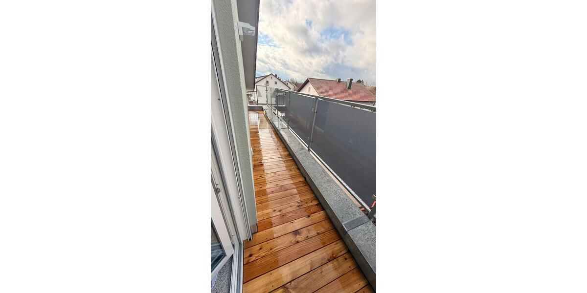 Dachgeschoßwohnung Essenbach - 4 Zimmer, 97 m&sup2;, 1.600&euro; | Angebot:25279484