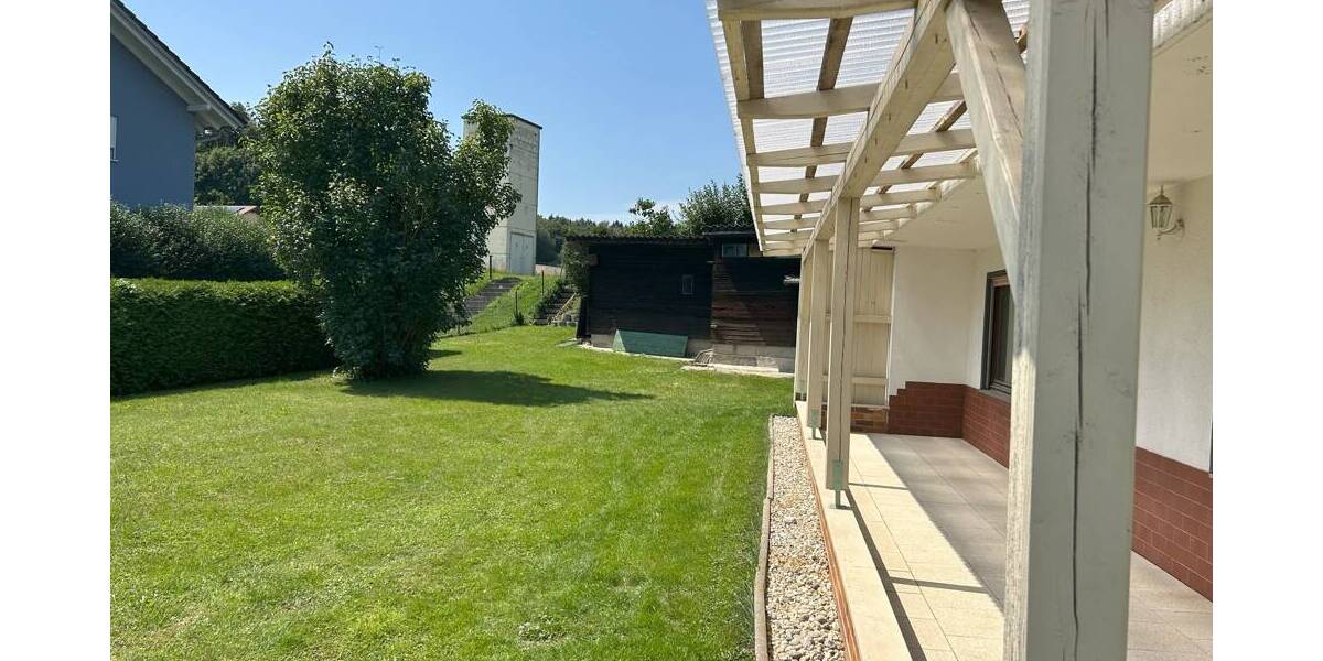 Einfamilienhaus Egglkofen - 5 Zimmer, 143 m&sup2;, 330.000&euro; | Angebot:25689421