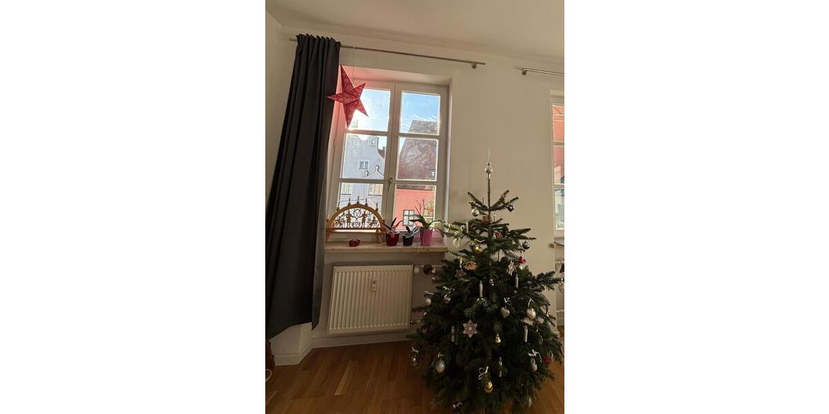 Etagenwohnung Vilsbiburg - 3 Zimmer, 141 m&sup2;, 1.250&euro; | Angebot:24465490