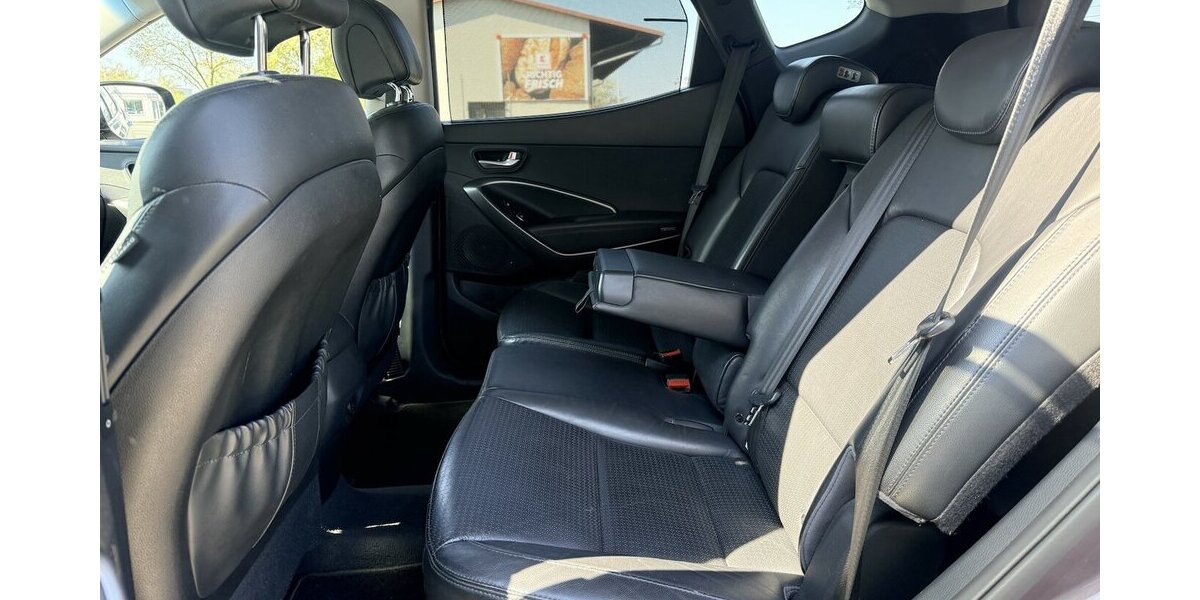 Hyundai Santa Fe 2.2 CRDi Premium 4WD Automatik Kamera Xen 213.000 km 9.900 &euro; Altdorf 84032