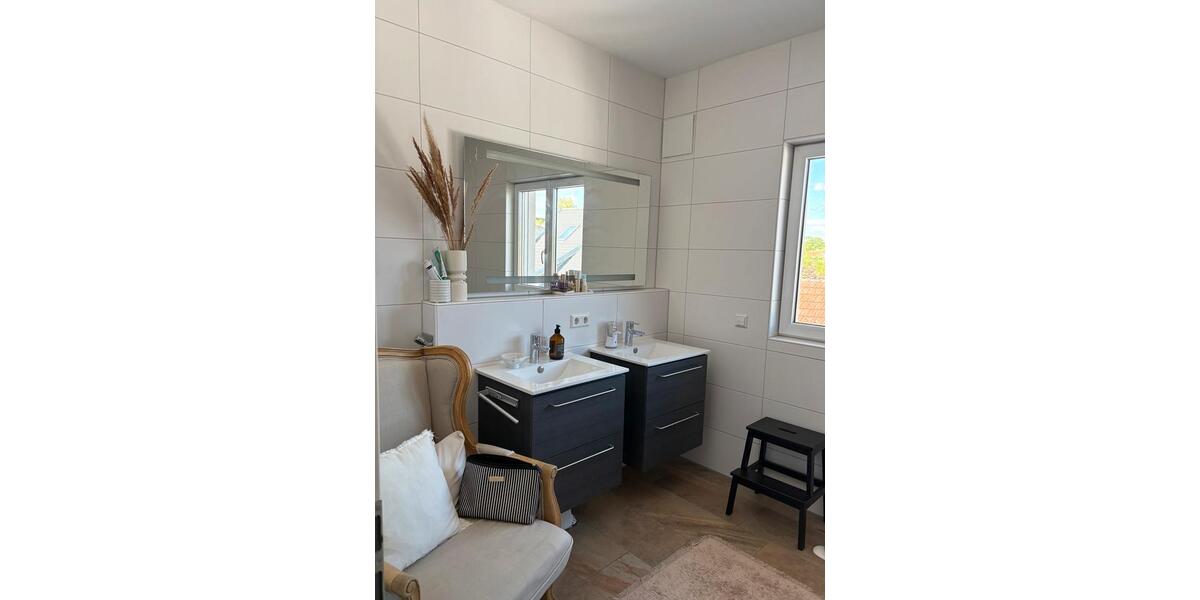 Dachgeschoßwohnung Dingolfing - 3 Zimmer, 76 m&sup2;, 319.000&euro; | Angebot:26681172