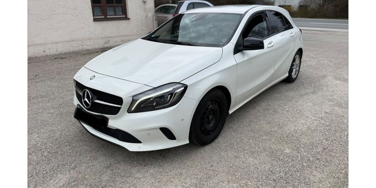 Mercedes-Benz A 180 295.120 km 7.900 &euro; Niederaichbach 84100