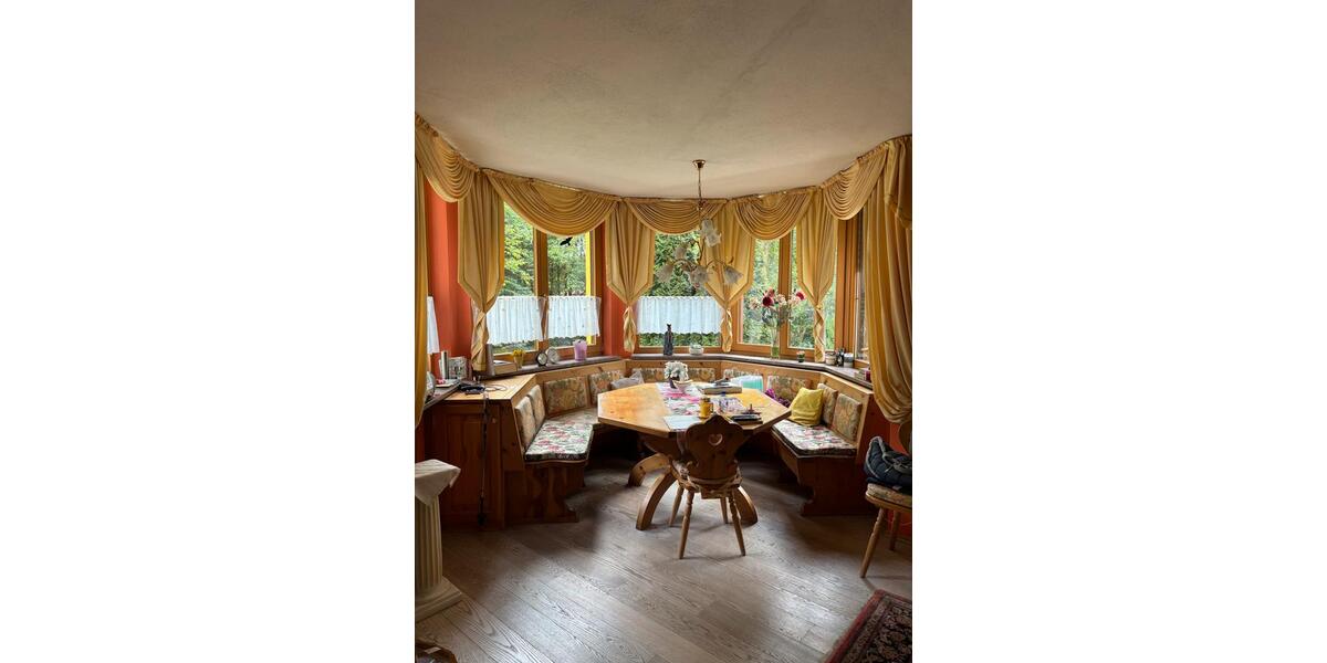 Villa Langenbach - 6 Zimmer, 280 m&sup2;, 1.605.000&euro; | Angebot:27183693