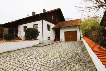 Haus Marklkofen / Poxau Poxau - 7 Zimmer, 148 m&sup2;, 359.000&euro; | Angebot:25272303