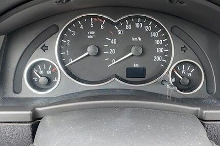 Opel Meriva 142.305 km 1.500 &euro; Pfeffenhausen 84076