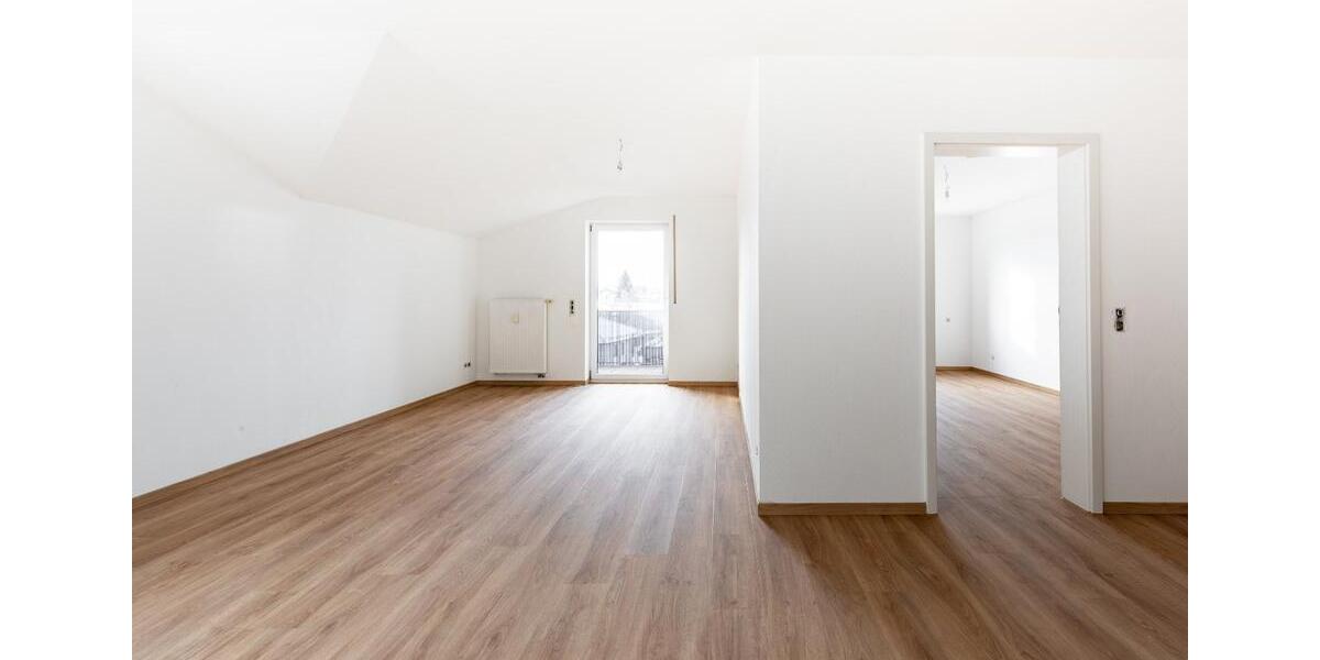 Dachgeschoßwohnung Ergoldsbach Langenhettenbach - 2 Zimmer, 72 m&sup2;, 770&euro; | Angebot:25078922