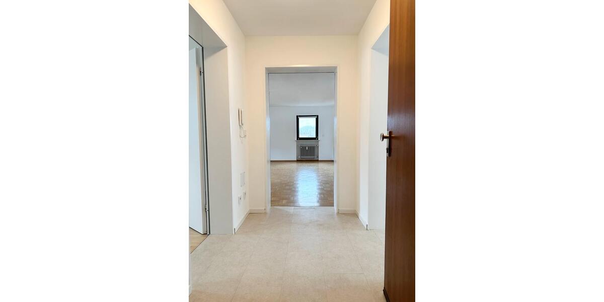 Dachgeschoßwohnung Altdorf - 3.5 Zimmer, 99 m&sup2;, 1.250&euro; | Angebot:25930179