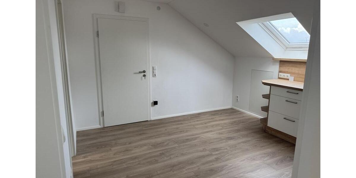 Dachgeschoßwohnung Dorfen - 2 Zimmer, 50 m&sup2;, 750&euro; | Angebot:27617654