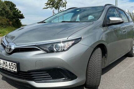 Toyota Auris 180.000 km 11.500 &euro; Landshut 84028
