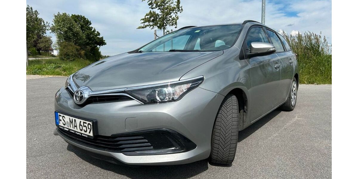Toyota Auris 180.000 km 11.500 &euro; Landshut 84028