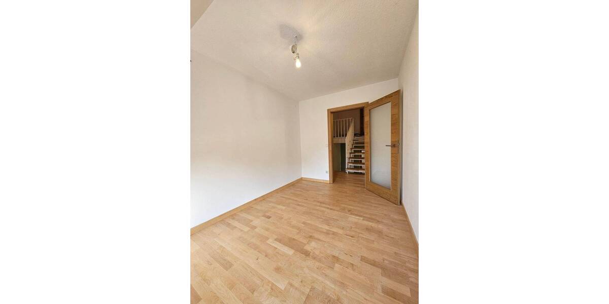 Reihenmittelhaus Dorfen - 6 Zimmer, 140 m&sup2;, 597.000&euro; | Angebot:25929667