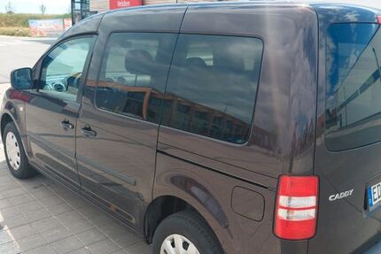 VW Caddy 155.000 km 5.999 &euro; VELDEN 84149