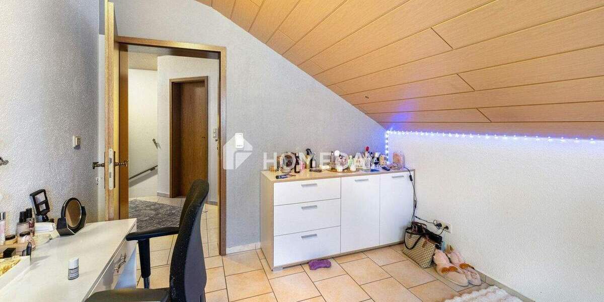 Einfamilienhaus Dingolfing - 9 Zimmer, 212 m&sup2;, 515.000&euro; | Angebot:25702897