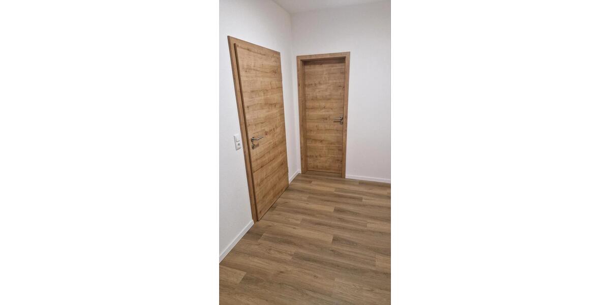 Etagenwohnung Marklkofen - 2.5 Zimmer, 102 m&sup2;, 880&euro; | Angebot:25655365