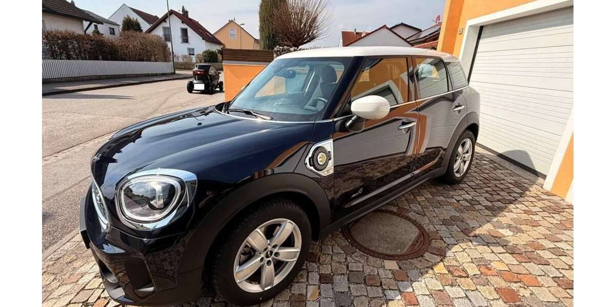 Mini Countryman SE All4 10.500 km 33.000 &euro; Landshut 84034