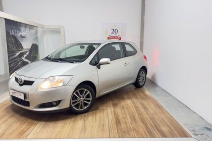 Toyota Auris 74.000 km 5.900 &euro; Landshut 84030