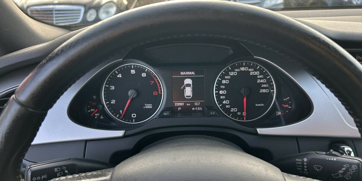 Audi A4 Allroad 2.0 TFSI S-Tronic Bi-Xenon Navi LED 228.900 km 10.900 &euro; Altdorf 84032